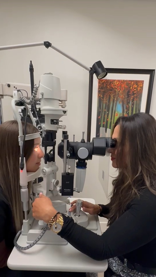 Optometrist in Vancouver and North Vancouver, BC